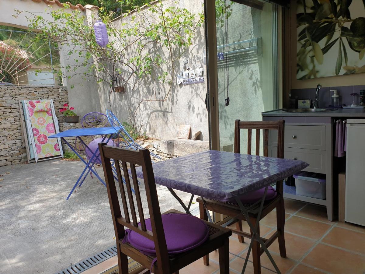 Pause Couleur Lavandula Roussas Exterior photo